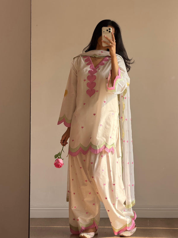 VIRAL BEAUTIFUL READYMADE SALWAR KAMEEZ