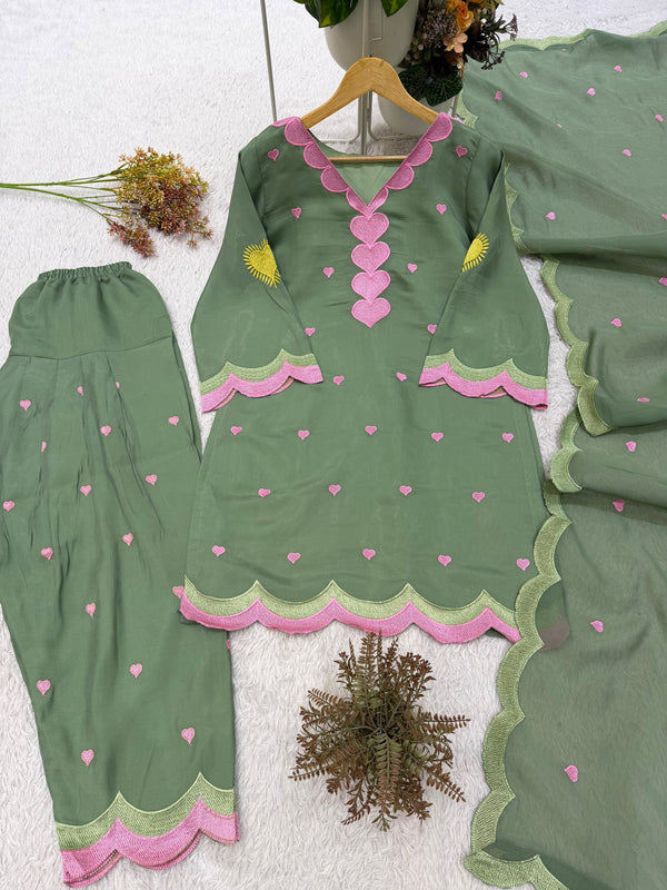 VIRAL BEAUTIFUL READYMADE SALWAR KAMEEZ